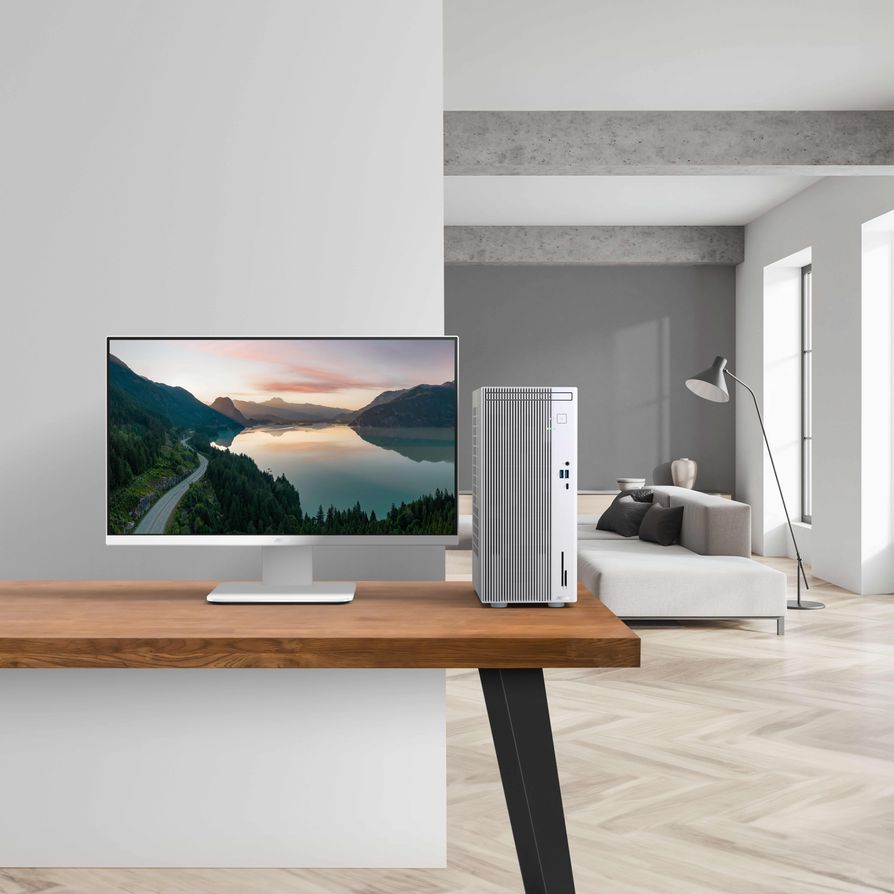 ASUS V500 Mini Tower的15L小巧機身設計，直立橫放隨心所欲，完美融入居家美學。